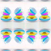 Manufakturen-Blog-PopArt-Projekt: 64 Tassen III, türkis / golden (Foto: Wigmar Bressel) - basierend auf einem Foto von gestapelten Teetassen der Serie 'Colourmix' aus der Porzellanmanufaktur Reichenbach in Thüringen