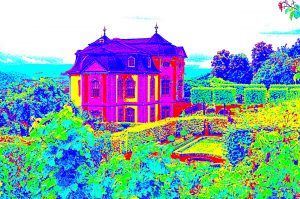 Manufakturen-Blog-PopArt-Projekt: Lustschloss, lila (Foto: Wigmar Bressel) - basierend auf einem Foto vom lieblichen Rokoko-Schlösschen der Dornburger Schlösser gegenüber des Marstalls, in dem in den Jahren 1920 bis 1925 von Walter Gropius die Keramik-Werkstatt des Weimarer Bauhauses untergebracht war. Künstlerischer Leiter war Gerhard Marcks.