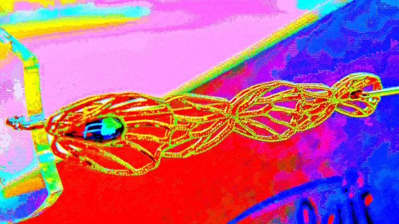 Manufakturen-Blog-PopArt-Projekt: Die Brille, rosa (Foto: Wigmar Bressel) - basierend auf einem Foto von Marcus Meyer eines Echt-Gold-Brillengestells der Brillenmanufaktur Flair aus Oelde in Ostwestfalen