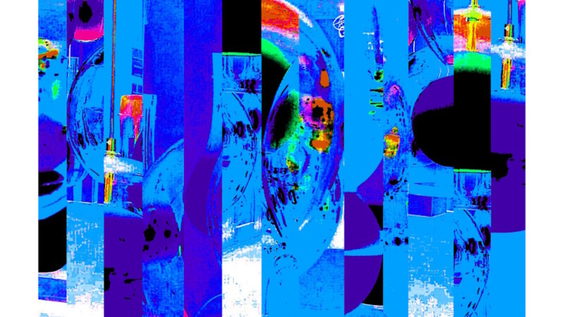 Manufakturen-Blog-PopArt-Projekt: Planeten III (fragmentiert), mittelblau (Foto: Wigmar Bressel) - basierend auf einem Foto im Showroom der Glasmanufaktur Harzkristall im sachsen-anhaltischen Derenburg bei Wernigerode