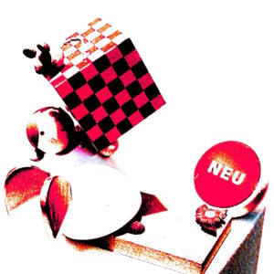 Manufakturen-Blog-PopArt-Projekt: Geschenk mit Maus, rot & neu (Foto: Wigmar Bressel) - basierend auf einem Foto am Messestand von Günter Reichels Werkstatt moderner Figurenbildnerei auf der 'Ambiente' 2020 in Frankfurt am Main