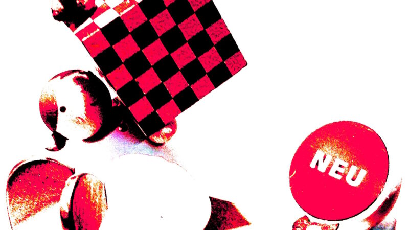 Manufakturen-Blog-PopArt-Projekt: Geschenk mit Maus, rot & neu (Foto: Wigmar Bressel) - basierend auf einem Foto am Messestand von Günter Reichels Werkstatt moderner Figurenbildnerei auf der 'Ambiente' 2020 in Frankfurt am Main