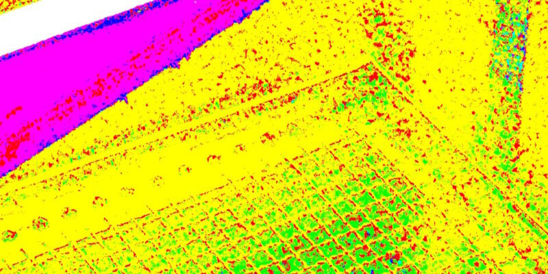 Manufakturen-Blog-PopArt-Projekt: Die goldene Kaviarschaufel, gelb (Foto: Wigmar Bressel) - basierend auf einem Foto einer Kaviarschaufel im Säurebad zum Entfetten in der Produktion der Besteckmanufaktur von Koch & Bergfeld in Bremen