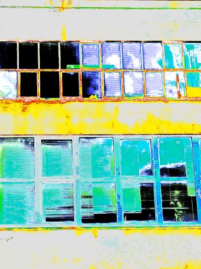 Manufakturen-Blog-PopArt-Projekt: Porzellanmanufaktur Dibbern IV, gelb (Foto: Wigmar Bressel) - basierend auf einem Foto des Werks der Porzellanmanufaktur aus Bargteheide in Hohenberg an der Eger