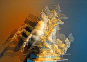 Manufakturen-Blog-PopArt-Projekt: Skulptur III, orange und blau (Foto: Wigmar Bressel) - basierend auf einem Foto einer Porzellanplastik der Königlichen Porzellan-Manufaktur im KPM Hotel & Residences im Manufakturquartier in Berlin (Englische Straße 6)