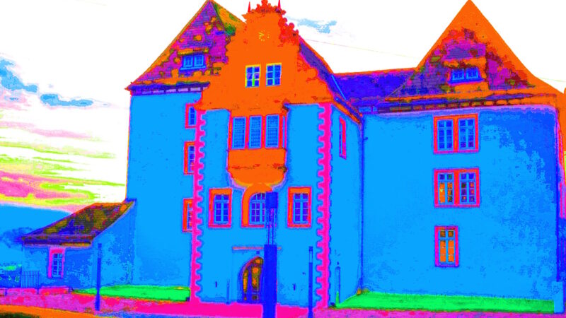 Manufakturen-Blog-PopArt-Projekt: Die Porzellanmanufaktur Fürstenberg I, blau (Foto: Wigmar Bressel) - basierend auf dem Ausschnitt eines Fotos von Martin Specht vom historischen Jagdschloss der Braunschweiger Herzöge in Fürstenberg an der Weser, in dem heute das Werksmuseum der niedersächsischen Porzellanmanufaktur untergebracht ist.