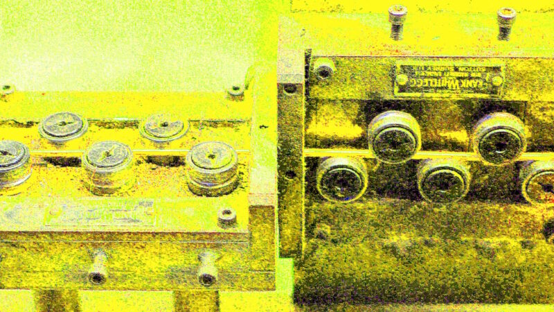 Manufakturen-Blog-PopArt-Projekt: Kupferdrahtzuschnitt, gelb II (Foto: Wigmar Bressel) - basierend auf einem Foto in der Produktion der Lampenschirmmanufaktur Urban in Arnsberg