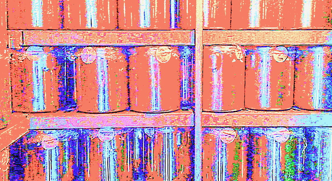 Manufakturen-Blog-PopArt-Projekt: Dosen, lachsfarben (Foto: Wigmar Bressel) - basierend auf einem Foto im Gefrierraum in der Produktion von Henry's Eismanufaktur in Saarbrücken