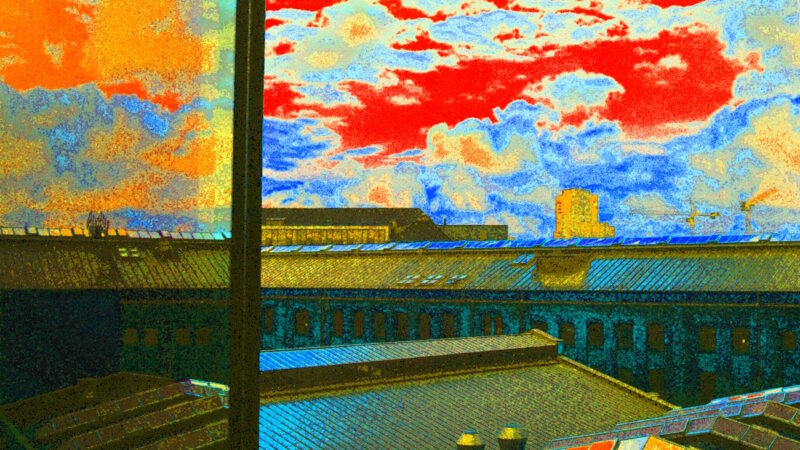Manufakturen-Blog-PopArt-Projekt: Dächer (Die Königliche Porzellan-Manufaktur), rot (Foto: Wigmar Bressel) - basierend auf einem Foto aus dem KPM Hotel & Residences auf den Hof des KPM-Quartiers in der Wegelystraße in Berlin
