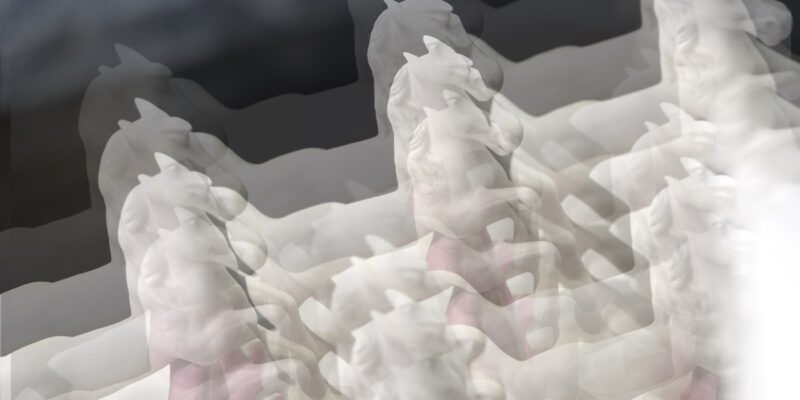 Manufakturen-Blog-PopArt-Projekt; Niedersachen-Ross, weiß (Foto: Wigmar Bressel) - basierend auf einem Foto von Martin Specht in der Produktion der niedersächsischen Staats-Porzellanmanufaktur Fürstenberg in Fürstenberg an der Weser