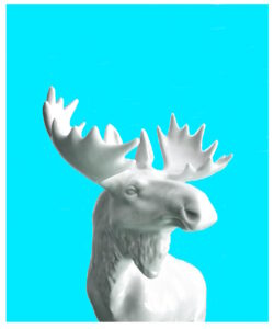 Manufakturen-Blog-PopArt-Projekt: Aus dem Tierreich III (Elch), hellblau (Foto: Wigmar Bressel) - basierend auf dem Foto einer Porzellanplastik aus einer mir unbekannten Porzellanmanufaktur