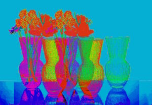 Manufakturen-Blog-PopArt-Projekt: Vasen III, hellblau (Foto: Wigmar Bressel) - basierend auf einem Foto von Sven Markus von Hacht - Design de Noblesse - von seinen Glasvasen-Entwürfen