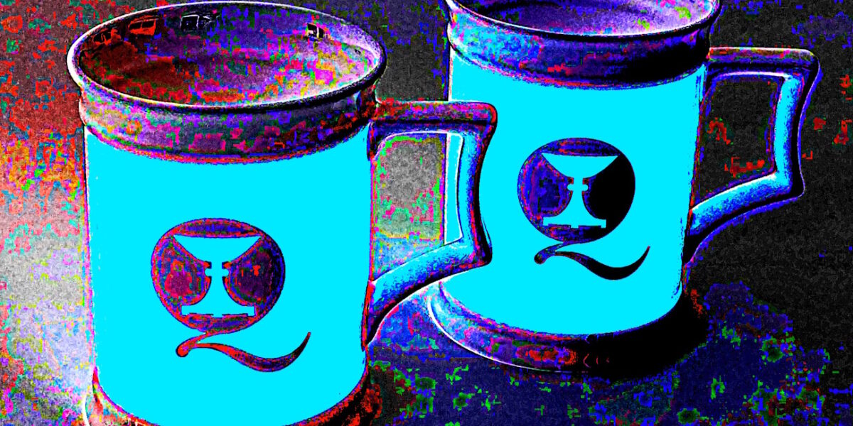 Manufakturen-Blog-PopArt-Projekt: Kaffeebecher, hellblau I (Foto: Wigmar Bressel) - basierend auf einem Foto von zwei Kaffeebechern der Weimarer Porzellanmanufaktur für das 'Quartier 925' von Koch & Bergfeld