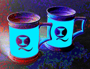 Manufakturen-Blog-PopArt-Projekt: Kaffeebecher, hellblau I (Foto: Wigmar Bressel) - basierend auf einem Foto von zwei Kaffeebechern der Weimarer Porzellanmanufaktur für das 'Quartier 925' von Koch & Bergfeld