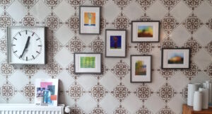 Manufakturen-Blog-PopArt-Projekt: Foto von der Ausstellung im Jahr 2023 im Projektraum 'unverloren' in der Hospitalstraße 91 in Hamburg-Altona (Foto: Wigmar Bressel)