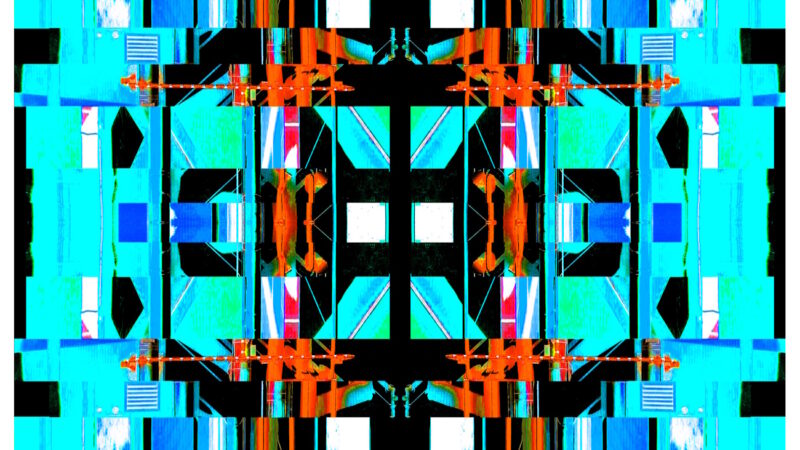 Manufakturen-Blog-PopArt-Projekt: Die Porzellanmanufaktur Fürstenberg IX (fragmentiert), jade / blau / orange (Foto: Wigmar Bressel) aus der Serie 'Spiegelungen' - basierend auf einer Collage nach einem Foto des heutigen Produktionsgebäudes am Schloss Fürstenberg im Weser-Bergland
