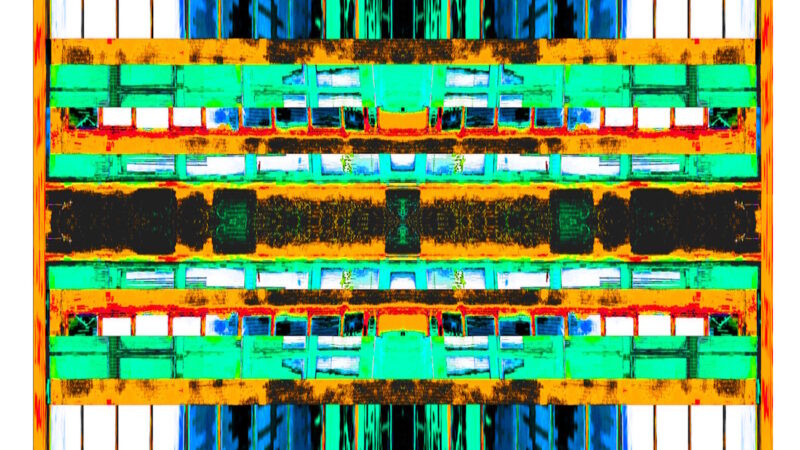 Manufakturen-Blog-PopArt-Projekt: Die Porzellanmanufaktur Dibbern VIII (fragmentiert), blau / hellgrün / orange (Foto: Wigmar Bressel) - Collage, basierend auf einem Foto des Werks der Porzellanmanufaktur aus Bargteheide in Hohenberg an der Eger