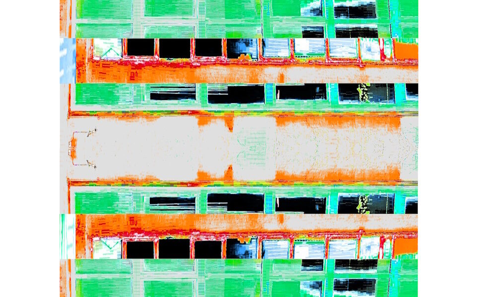 Manufakturen-Blog-PopArt-Projekt: Die Porzellanmanufaktur Dibbern VI (fragmentiert), hellblau / orange / hellgrün (Foto: Wigmar Bressel) - Collage, basierend auf einem Foto des Werks der Porzellanmanufaktur aus Bargteheide in Hohenberg an der Eger