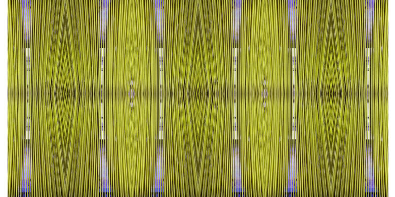 Manufakturen-Blog-PopArt-Projekt: Webstuhl XI, gelb / blau (Foto: Wigmar Bressel) aus der Serie 'Spiegelungen' - Collage, basierend auf einem Foto an einer der Damastwebmaschinen im Produktionssaal in der Leinenweberei Hoffmann im oberlausitzischen Neukirch