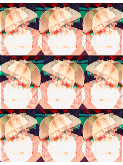 Manufakturen-Blog-PopArt-Projekt: Friedrich der Große 18, lachsfarben (Foto: Wigmar Bressel) - Collage, basierend auf einem Foto einer Büste in der historischen Ofenhalle der KPM Königliche Porzellanmanufaktur in der Wegelystraße 1 in Berlin